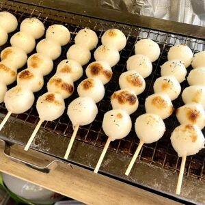 だんご焼き中